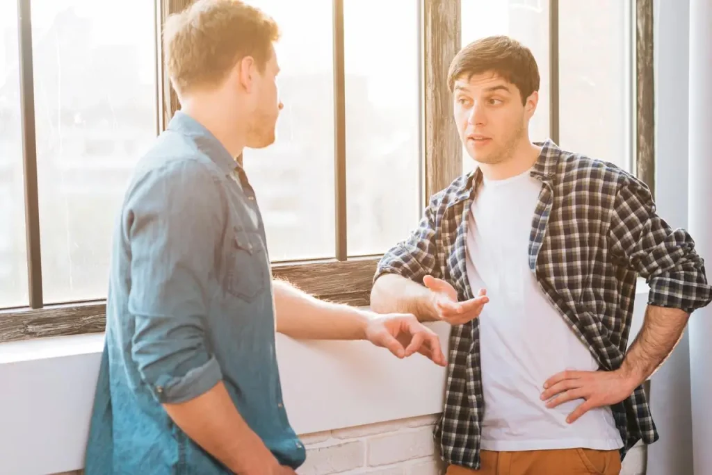 Friend giving advice to demonstrate giving advice in Arabic